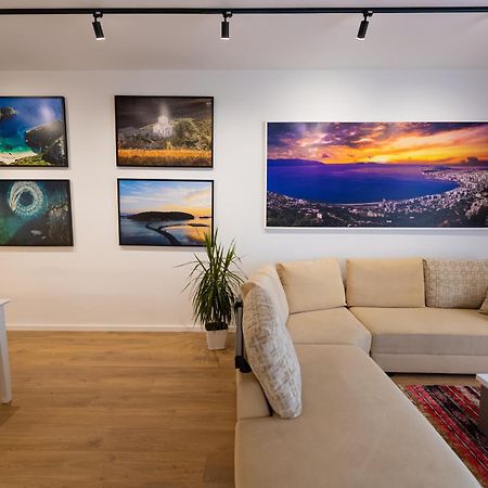 Victoria Lungomare Apartment Вльора Екстер'єр фото