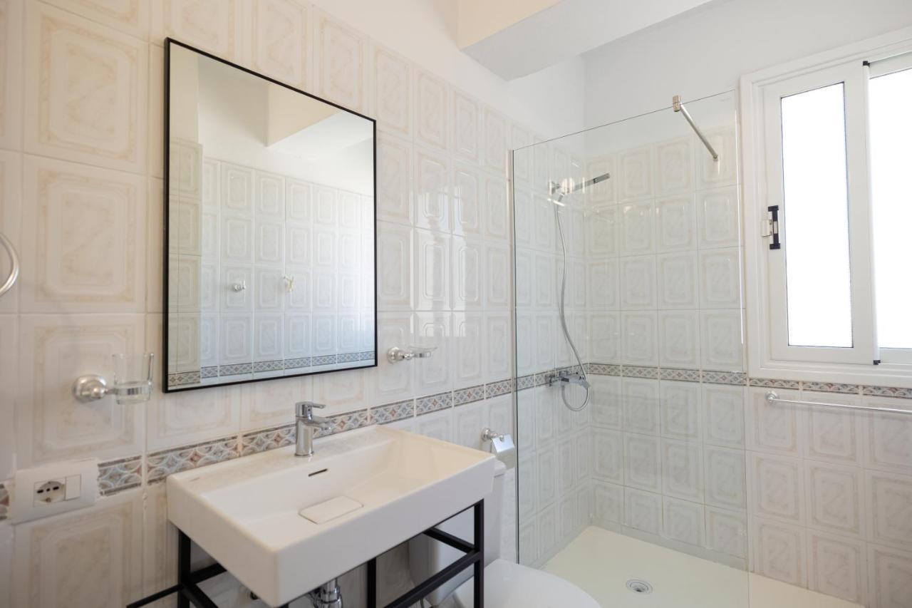 Victoria Lungomare Apartment Вльора Екстер'єр фото