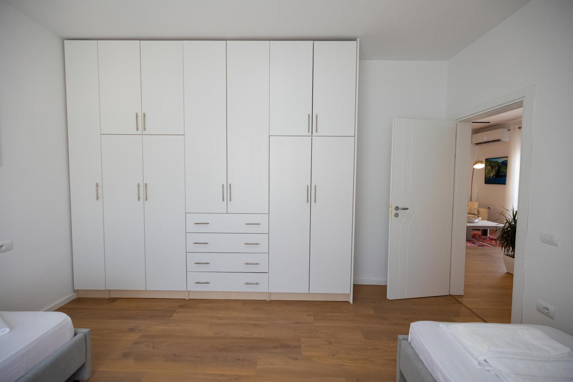 Victoria Lungomare Apartment Вльора Екстер'єр фото